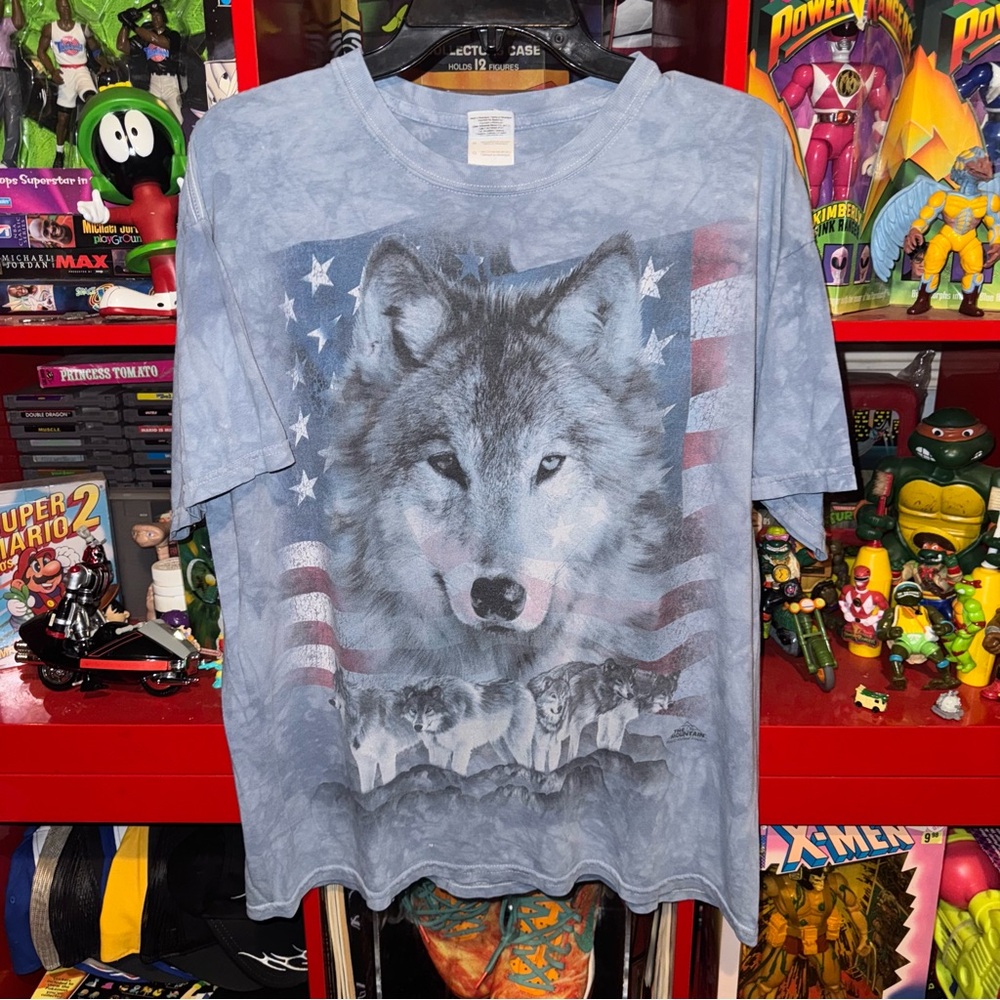 The Mountain x 2012 American Wolf T-shirt